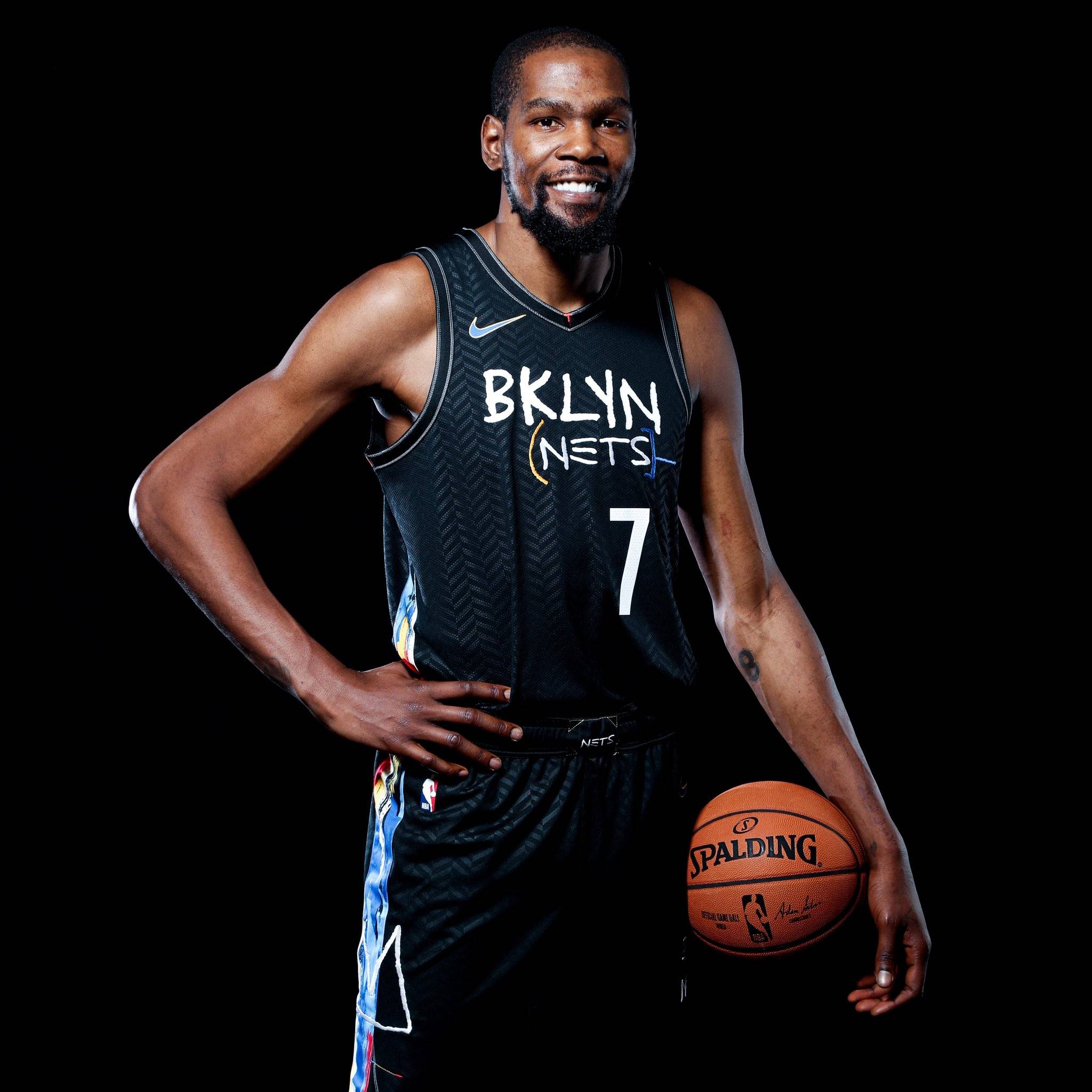 王大雷晒和女儿一起跳舞的视频，韦世豪：有点卡哇伊了（王大雷分享与女儿共舞短片，韦世豪留言：有点萌）