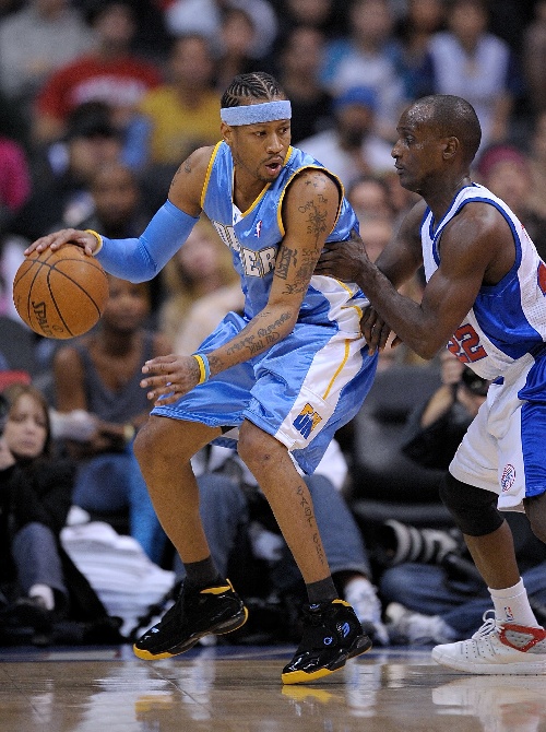 阿隆索下课谁接任？六台球迷投票：穆帅得票近40%齐达内第二（阿隆索若离任谁接班？六台球迷投票：穆帅支持率近四成，齐达内第二）